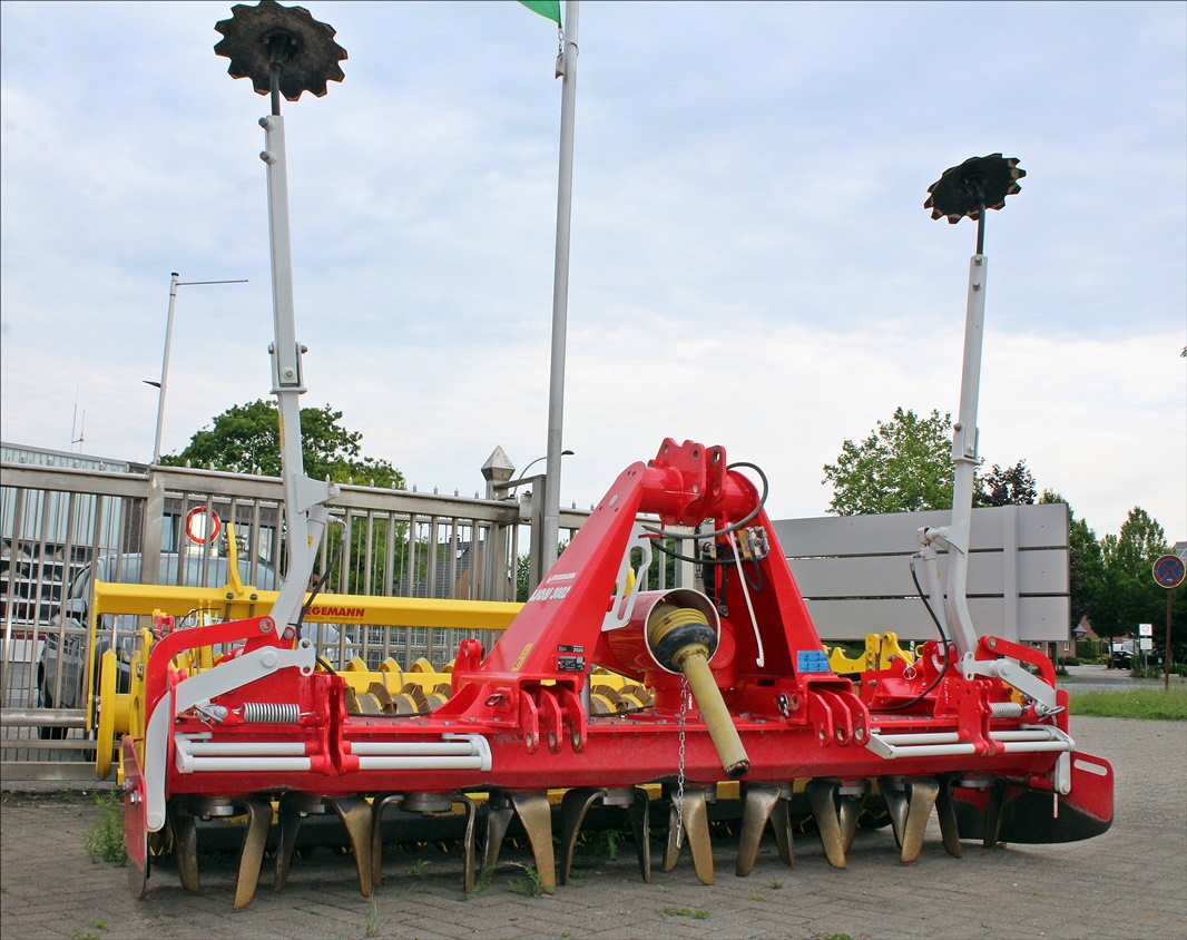 Pöttinger Keiselegge Lion 3002