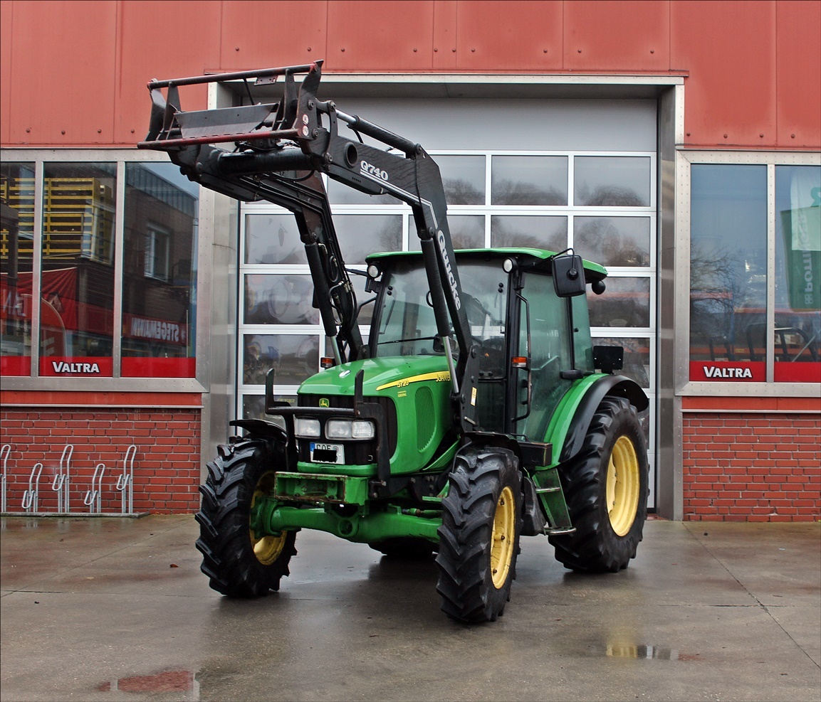 John Deere 5720 Allradschlepper