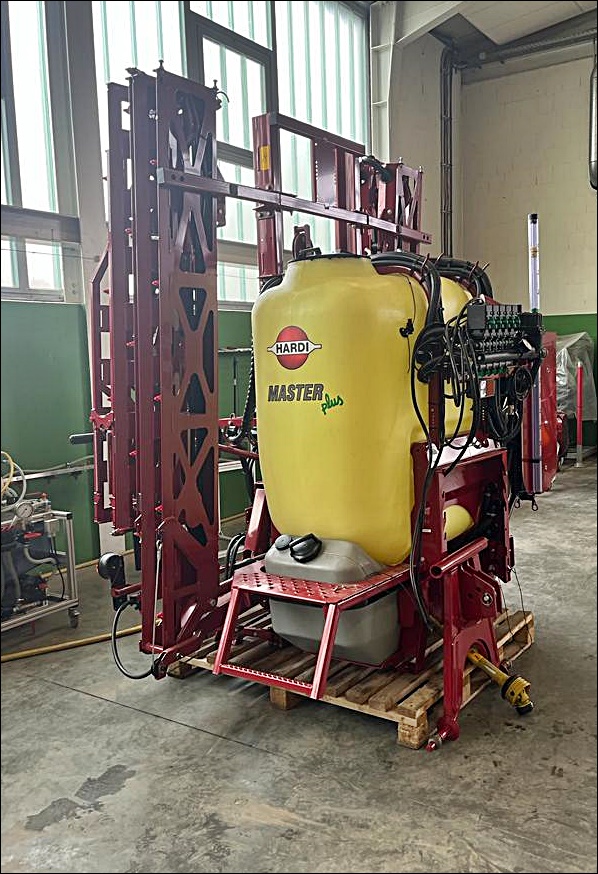 Hardi Master 1200 Liter Feldspritze