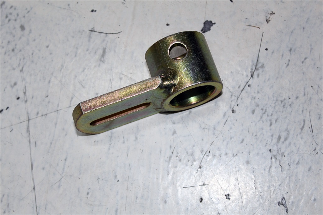 Pöttinger 265600390 Mitnehmer sz