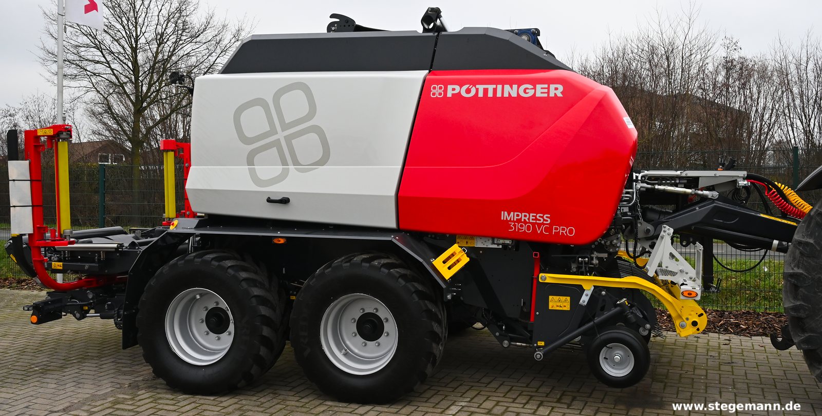 Pöttinger Impress 3190 VC Pro Rundballenpress- und Wickelkombination