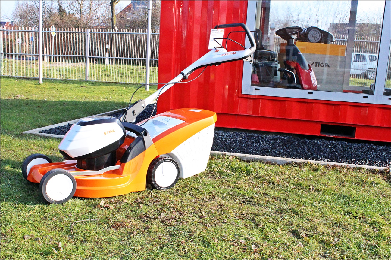 Stihl RMA 448 PC Akku Rasenmäher 