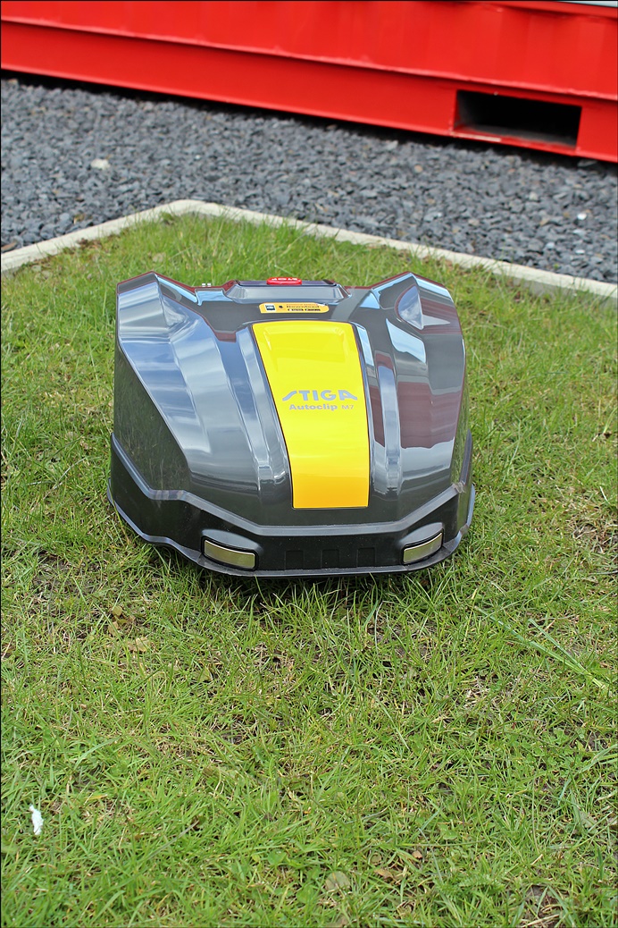 STIGA Autoclip M7 Akku-Mähroboter