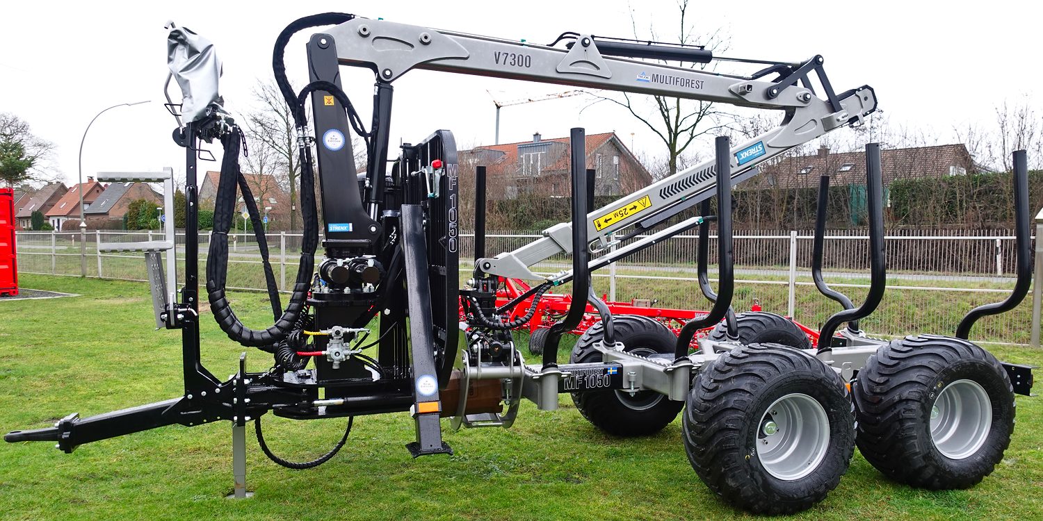 Rückewagen Trejon MF1050 mit Kran V7300