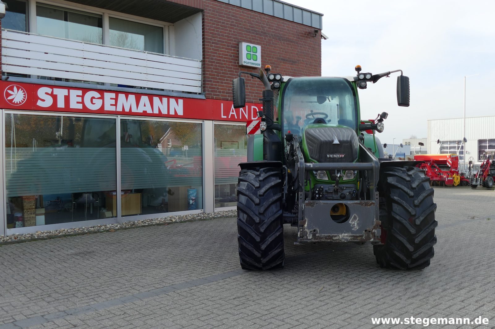 Gebr.Fendt 718 Vario S4